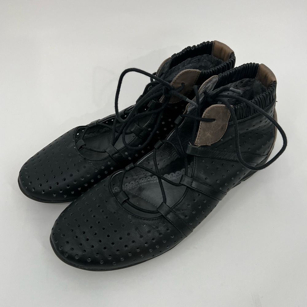 Anesha perforated leather lace up shoe
